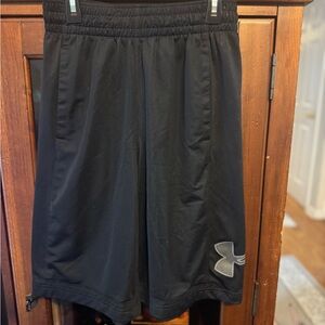 Under Armour Black and Gray Athletic Shorts with Elastic Waistband size Small